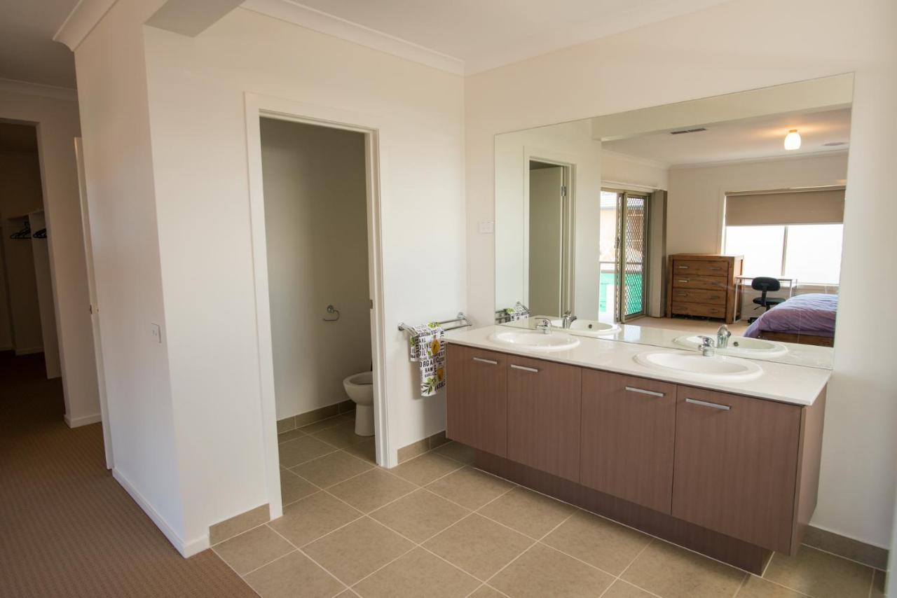 Apple House Point Cook Apartment Ngoại thất bức ảnh